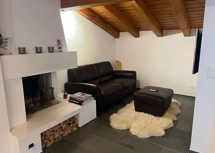 Modern 2 Bedroom In *