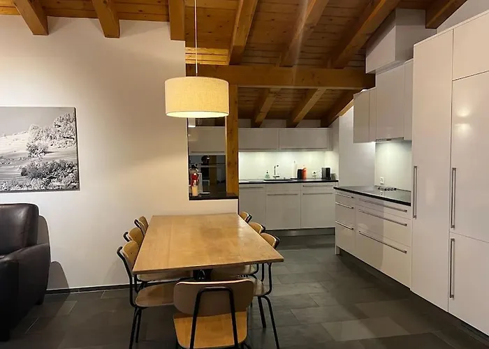 Modern 2 Bedroom In Apartmán